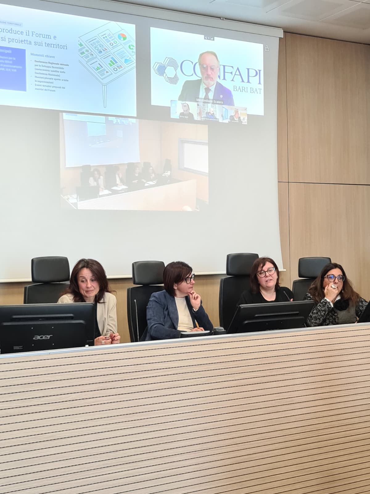 Galleria Presentato il Forum Regionale per lo Sviluppo Sostenibile, Ciliento: “Il Forum come occasione per fare rete e costruire una visione sostenibile dello sviluppo in Puglia” - Diapositiva 4 di 4