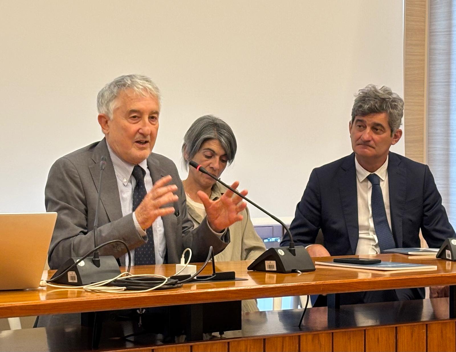 Galleria Presentato il progetto della nuova residenza universitaria di Bari: 192 posti letto tra Hotel Campus ed ex uffici regionali di via Celso Ulpiani. - Diapositiva 2 di 5